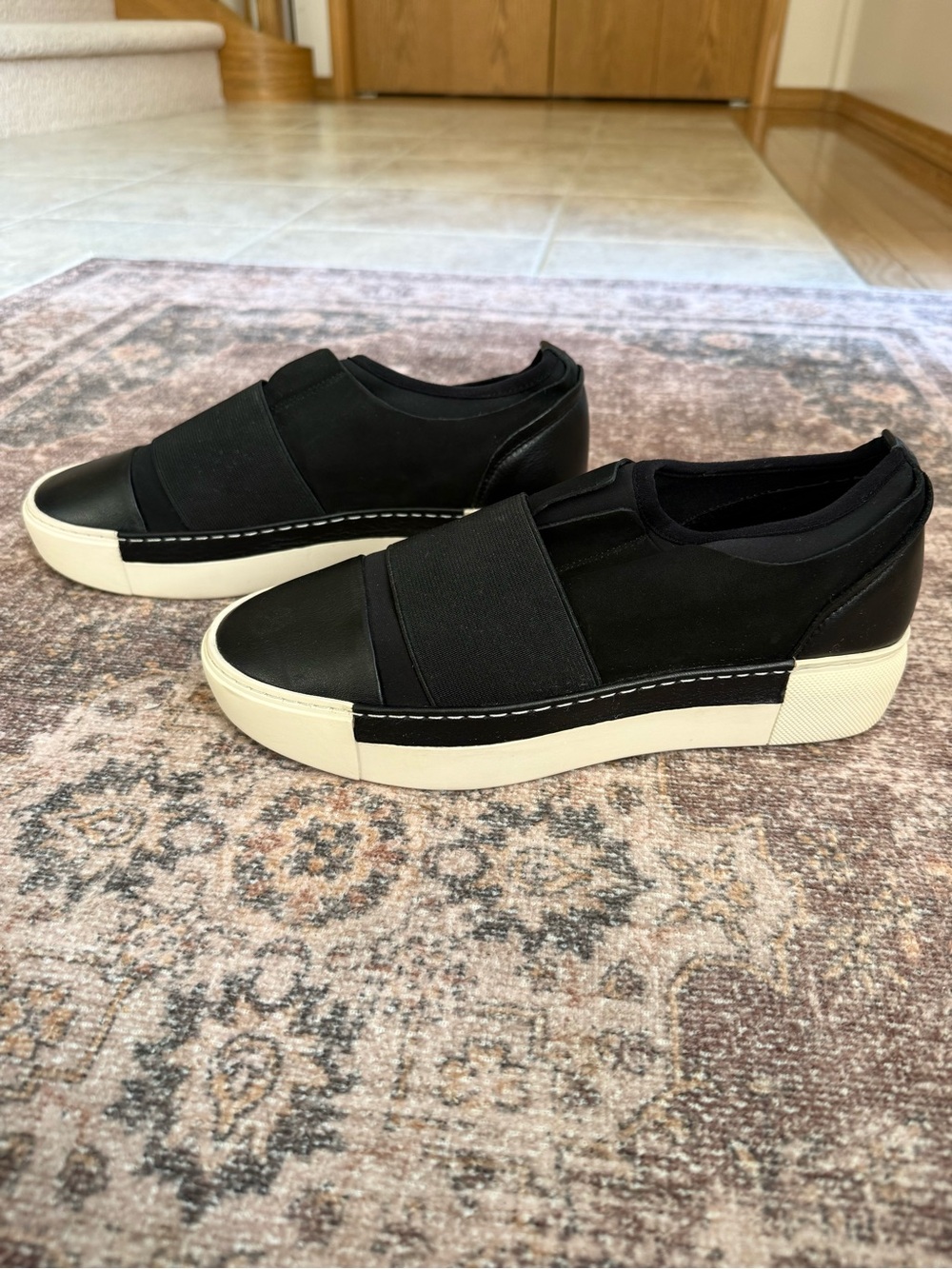 J/Slides Pull on Sneakers